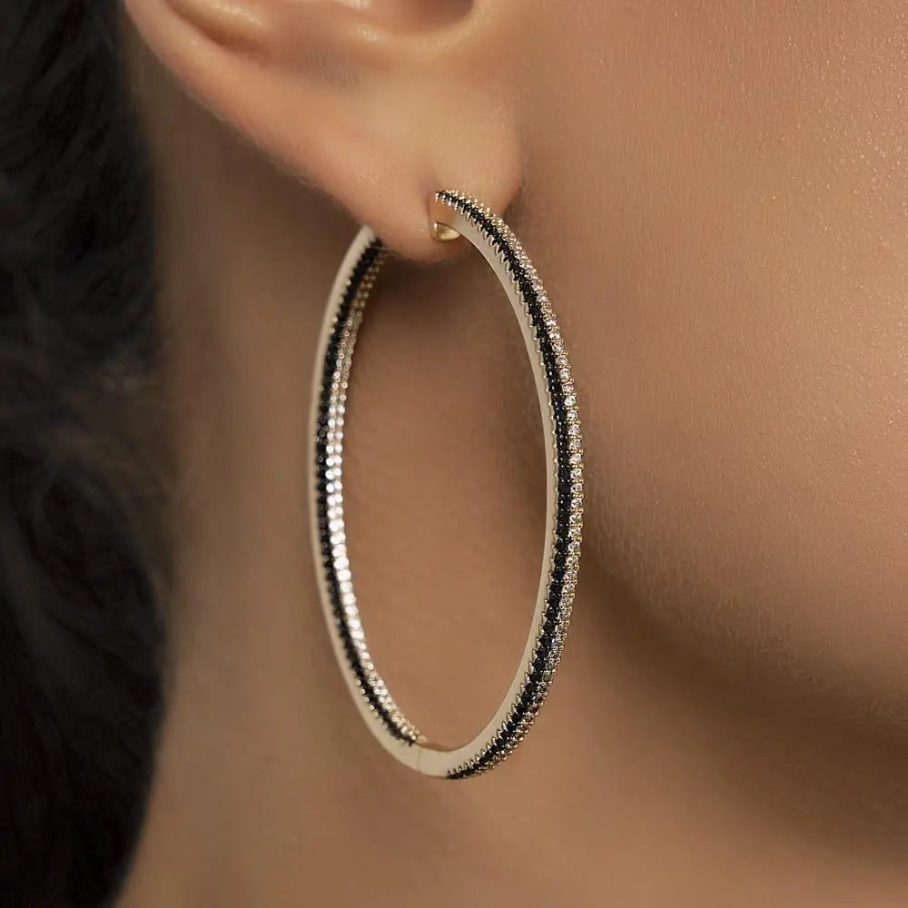 Brinco Argola Duas Fileiras Zircônia Preto e Branco | Ouro 18k