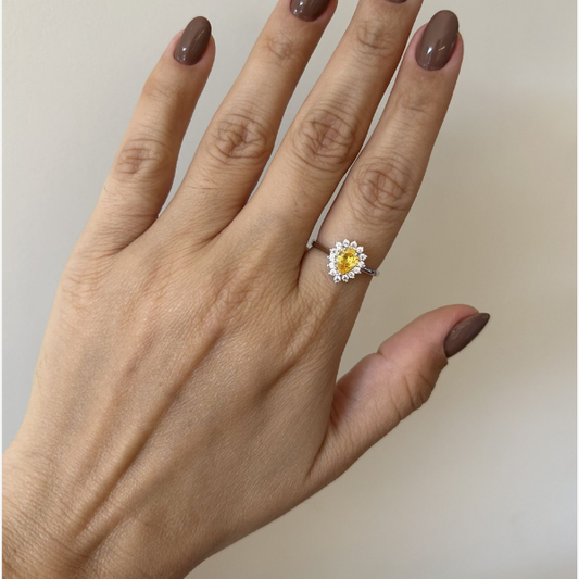 Anel cravejado gota yellow – Prata 925 com Banho de Ródio