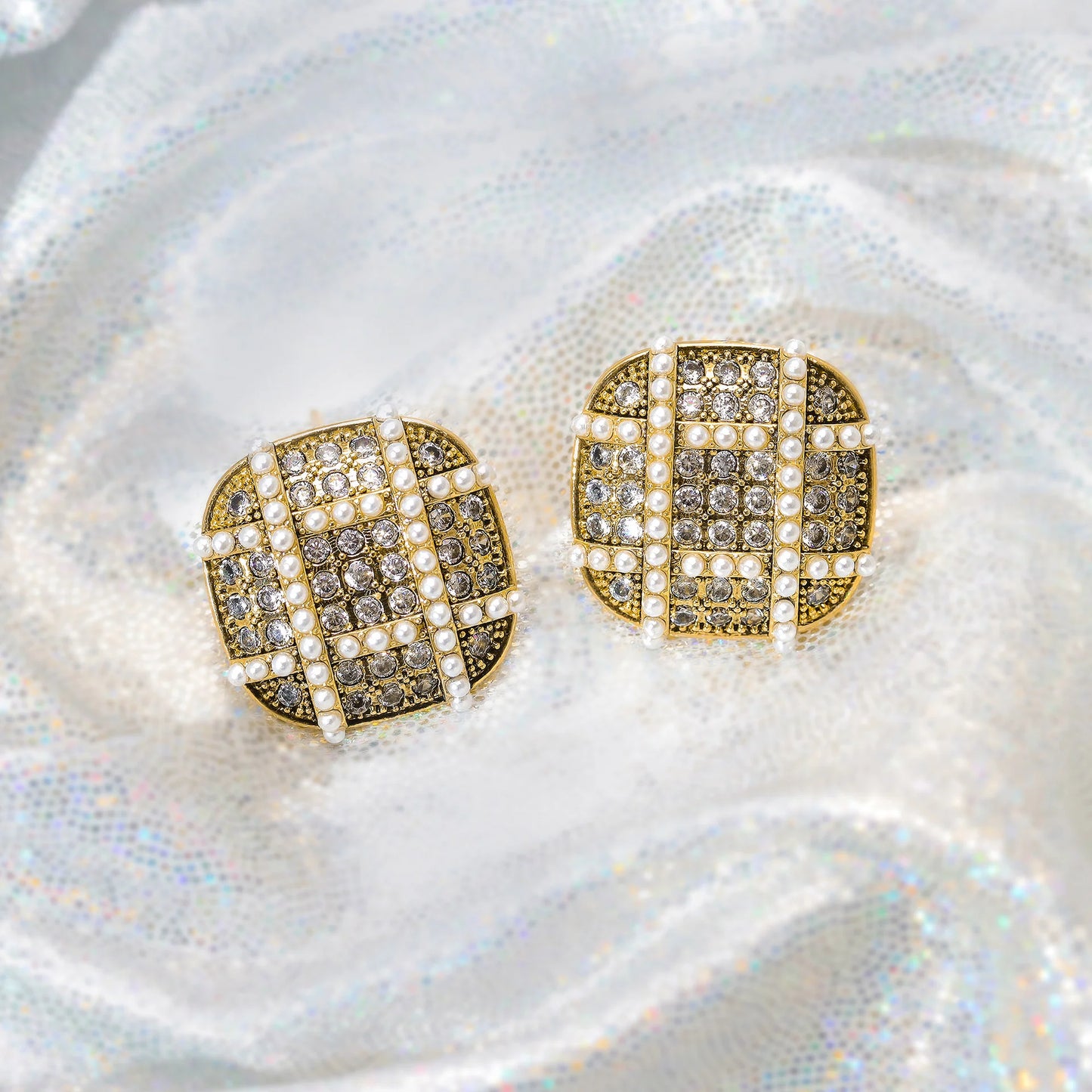 Brinco Pêndulo Retangular Trabalhado Vazado | Ouro 18k